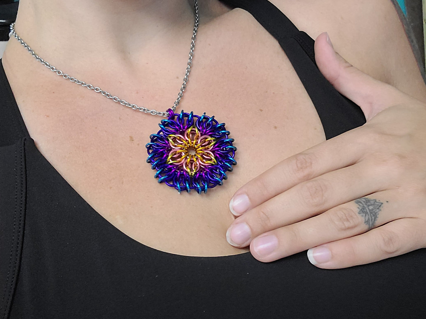 Chainmail Mandala Necklace - Purple/Blue