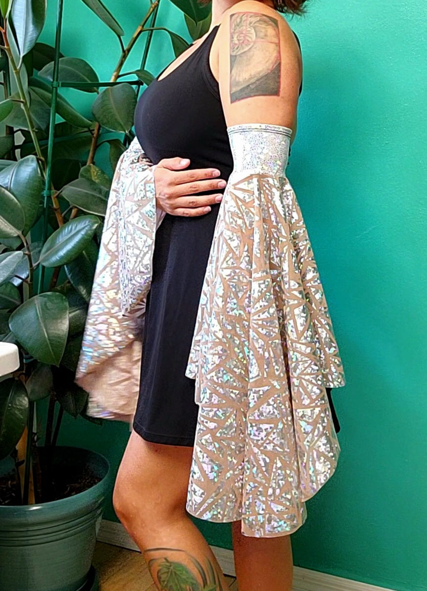 Shattered Glass Bell Sleeves