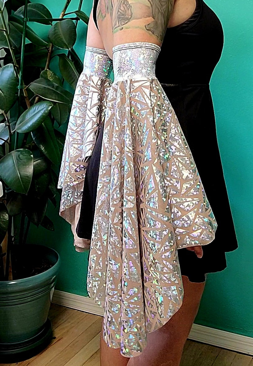 Shattered Glass Bell Sleeves